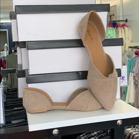 Mules - Picture 1 of 1